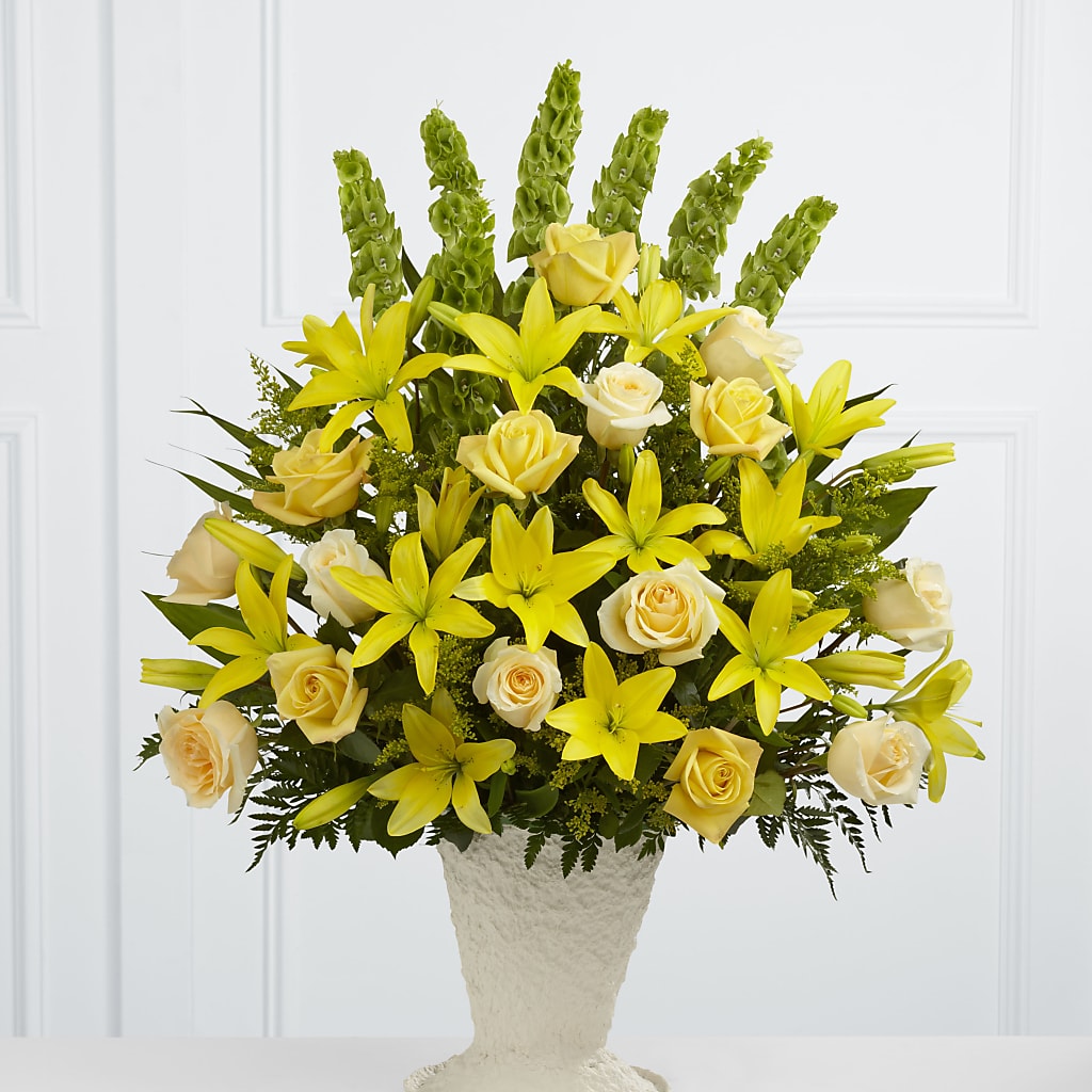 Golden Memories Arrangement – The Surprise Bouquet, Lawrenceburg TN