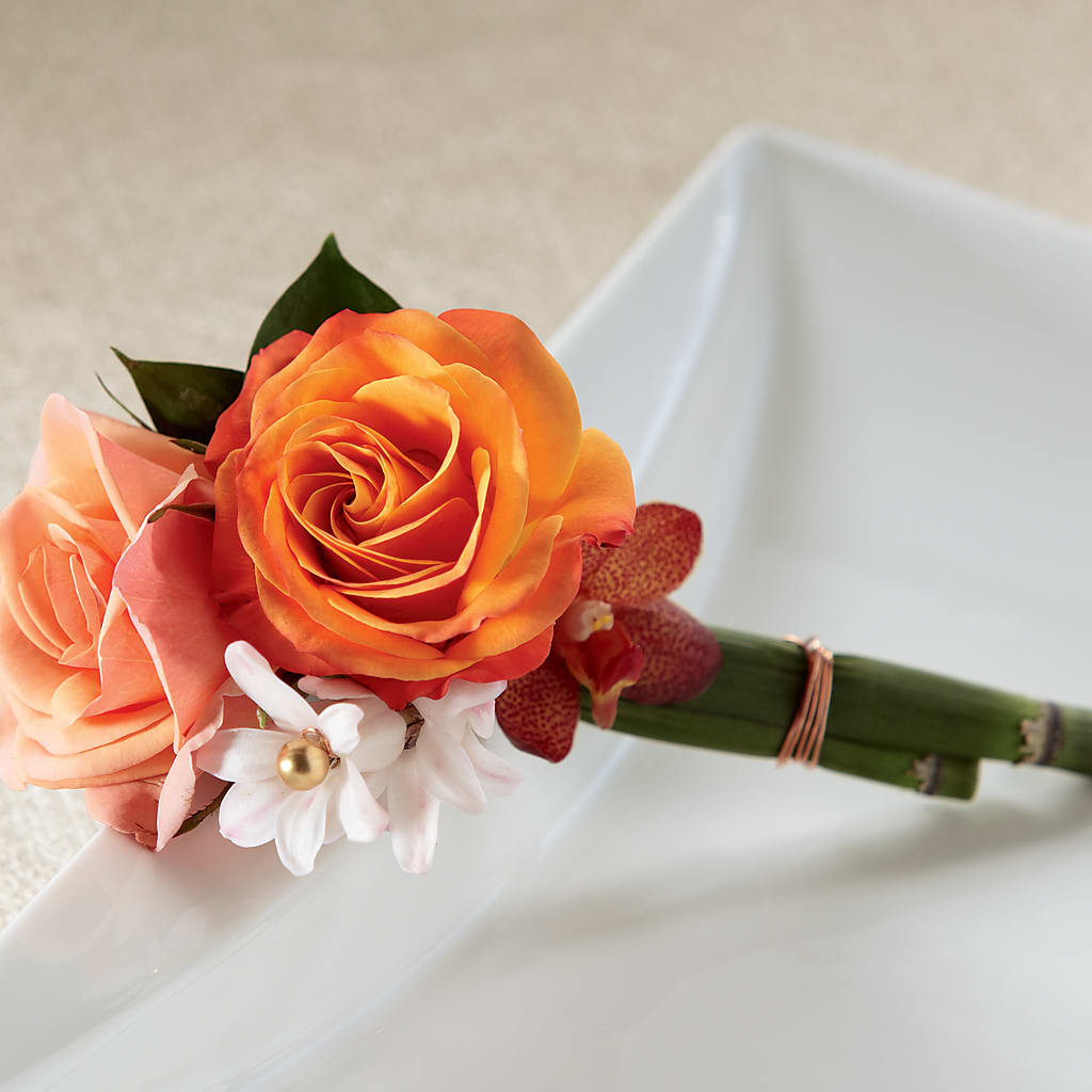Sunset Dream Boutonniere – The Surprise Bouquet, Lawrenceburg TN