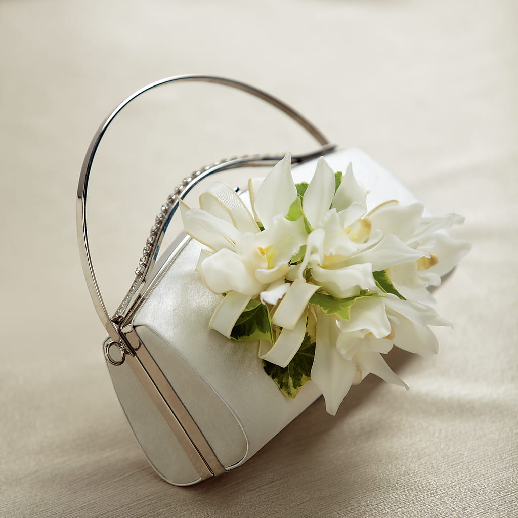 White Purse Decor – The Surprise Bouquet, Lawrenceburg TN