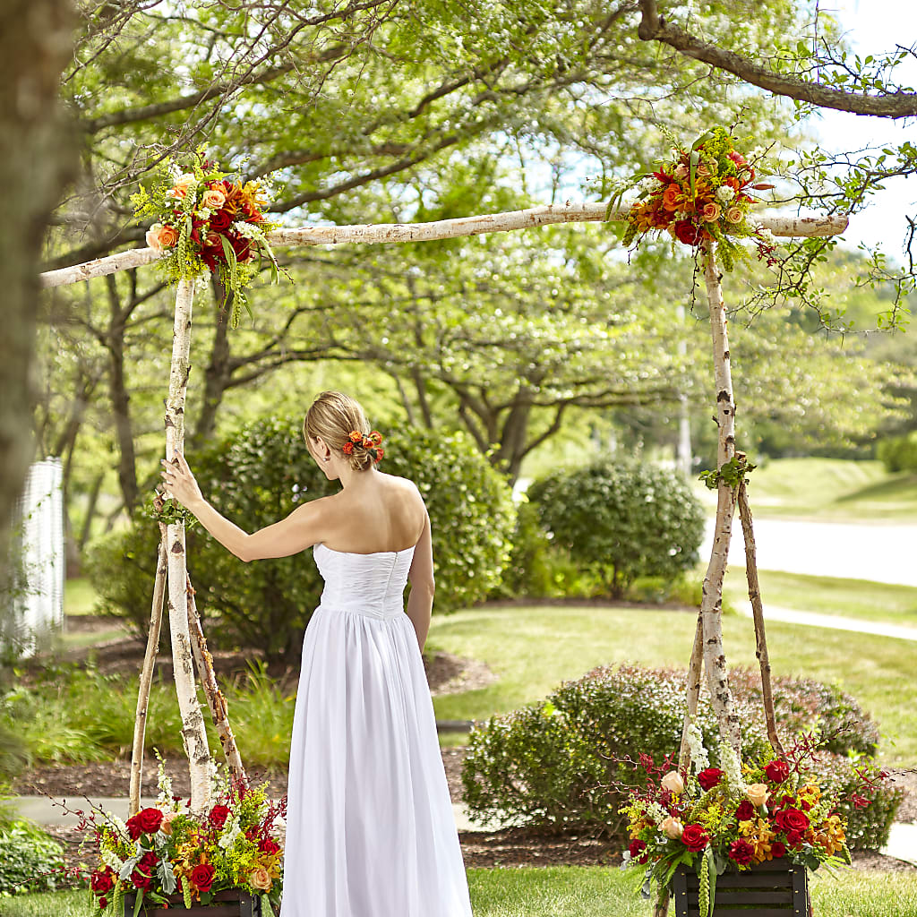 Arbor of Love Archway – The Surprise Bouquet, Lawrenceburg TN