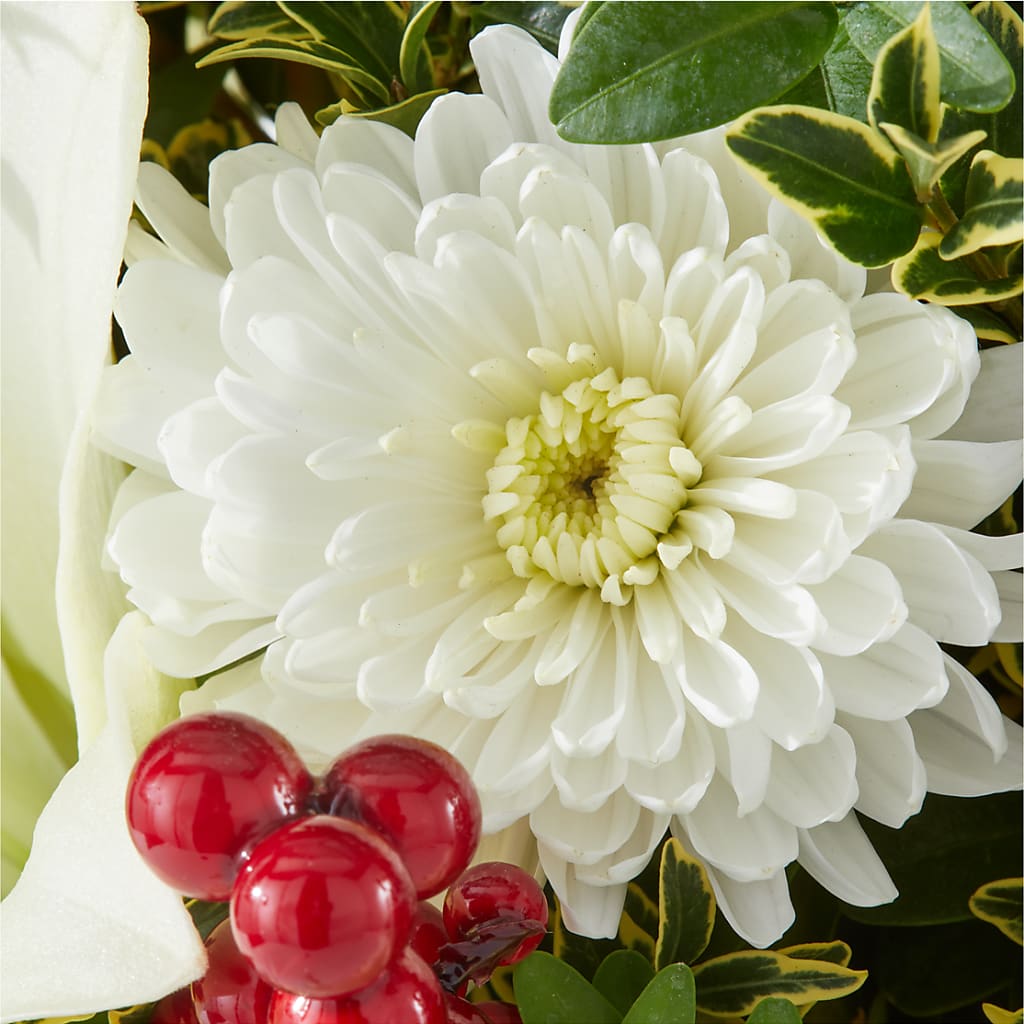 Festive Moments Tree –  The Surprise Bouquet, Lawrenceburg TN