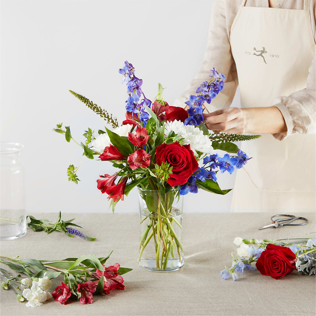 Star Spangled - A Florist Original –  The Surprise Bouquet, Lawrenceburg TN