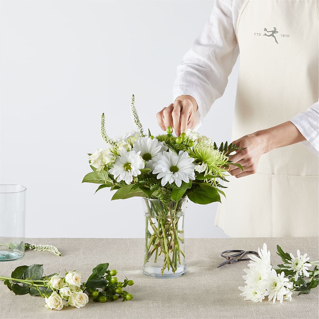 Irish Garden - A Florist Original –  The Surprise Bouquet, Lawrenceburg TN