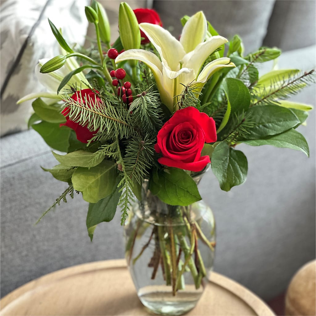Sparkling Snowflakes Bouquet –  The Surprise Bouquet, Lawrenceburg TN