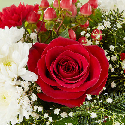 Chance of Flurries Bouquet –  The Surprise Bouquet, Lawrenceburg TN