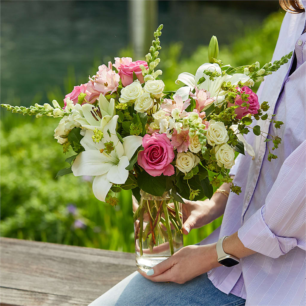 Fondly Bouquet –  The Surprise Bouquet, Lawrenceburg TN